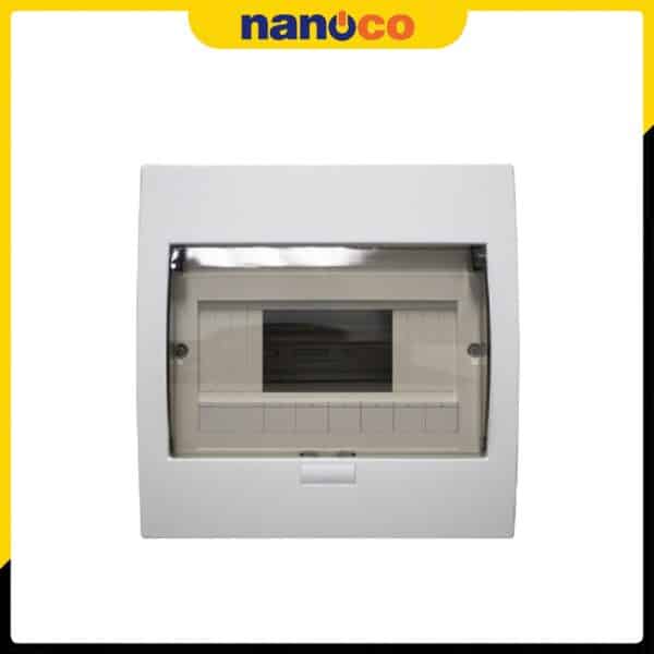 Ngoại hình của tủ điện Nanoco NDP108 4-8 đường mặt nhựa + đế kim loại