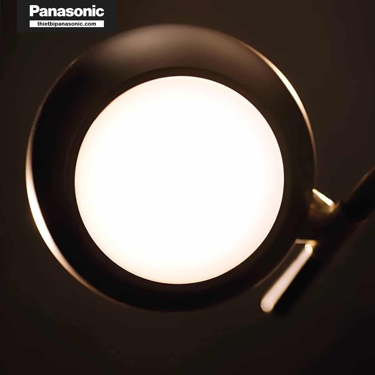 Đèn bàn Panasonic HHTQ061088 Luna Series