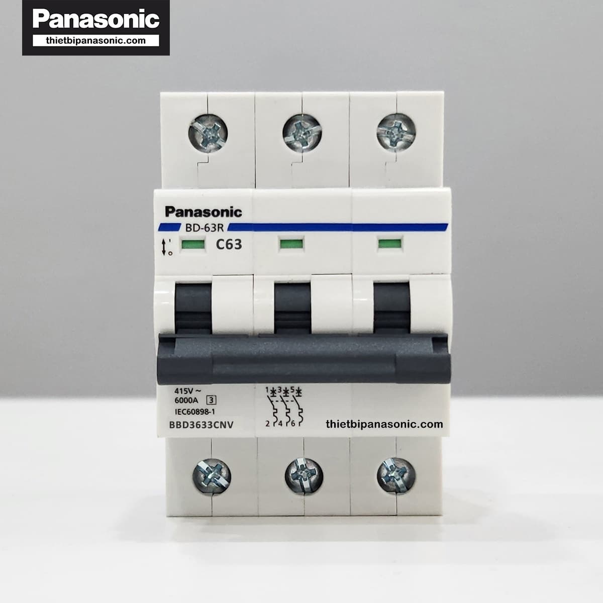 MCB Panasonic 3P 63A 6kA BBD3633CNV ở trạng thái tắt