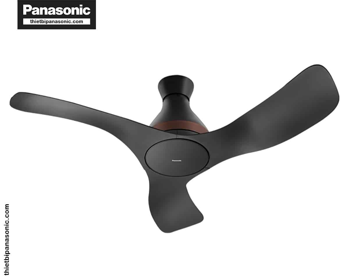 Mẫu quạt trần Panasonic 3 cánh màu đen có khả năng điều khiển từ xa bằng wifi