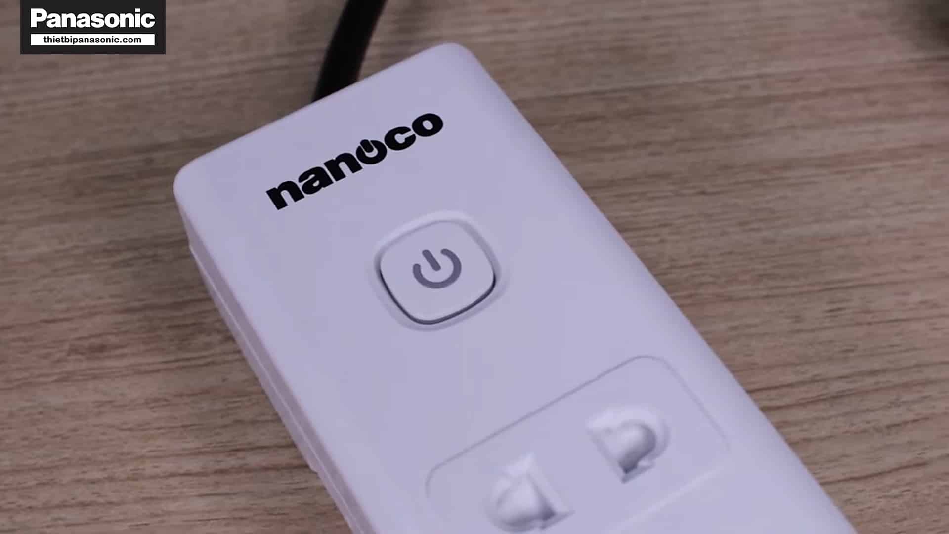 Công tắc của Ổ cắm có dây Nanoco NES5215-3 trang bị đèn LED nhận biết trạng thái
