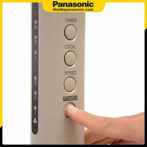 Nút nguồn của Quạt đứng Panasonic F-409KBE được đặt trên thân quạt giúp dễ dàng thao tác khi cần thiết
