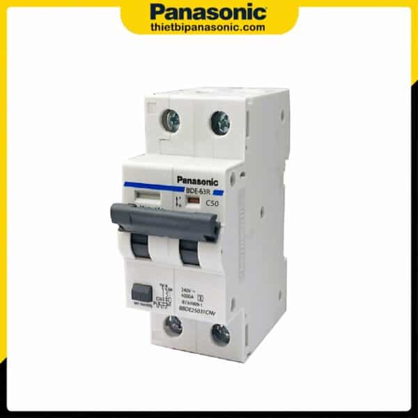 RCBO 50A 2P Panasonic BBDE25031CNV có độ hoàn thiện cao, chất lượng vượt trội nhờ được sản xuất theo tiêu chuẩn IEC khắt khe từ Châu Âu