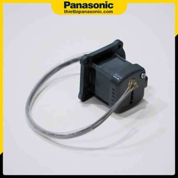 Rơle điện tử bơm tăng áp Panasonic có màu xám đen